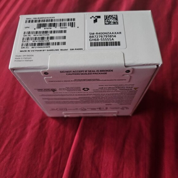 Samsung Galaxy Buds FE with charger black - Picture 2 of 3